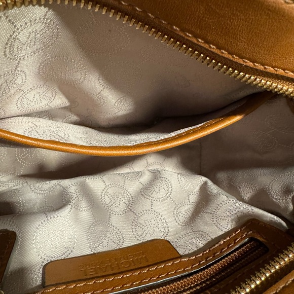 Michael Kors Purse - Picture 2 of 6